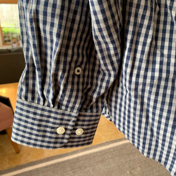 IZOD Button Down Shirt - L - Picture 8 of 9